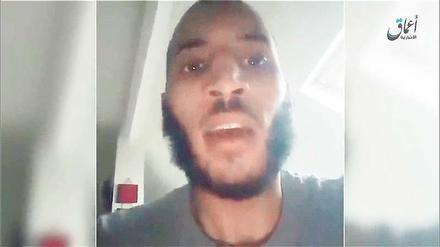 Vermitteltes Grauen. Larossi Abballa, der Mörder eines Polizisten und seiner Frau in Paris, filmte seine Geiselnahme mit und loggte sich dafür bei Facebook ein.