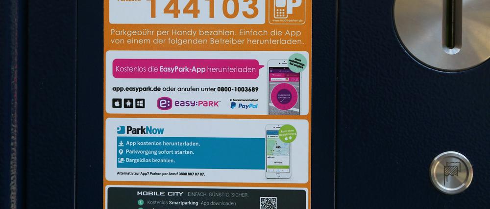Zukünftig können Parkgebühren in Potsdam auch bargeldlos bezahlt werden - mit dem Mobiltelefon.