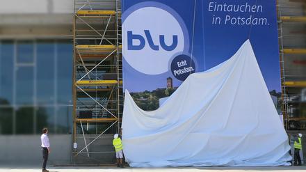 Drei Buchstaben für das neue Bad am Brauhausberg.