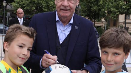 Ottmar Hitzfeld kam nach Potsdam.