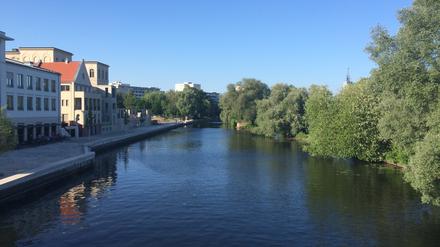 Die Promenade an der Alten Fahrt.