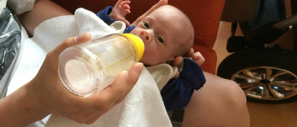 Lucas kam mit in der 26. Schwangerschaftswoche zur Welt, mit gerade einmal 380 Gramm. Er hat sich in den vergangenen Wochen gut entwickelt.