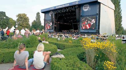 Im Dreivierteltakt. Zum Auftakt des Stadtwerkefestes spielte am Freitagabend das Wiener Johann Strauss Orchester beliebte Melodien. Heute geht es mit Rock und Pop weiter.