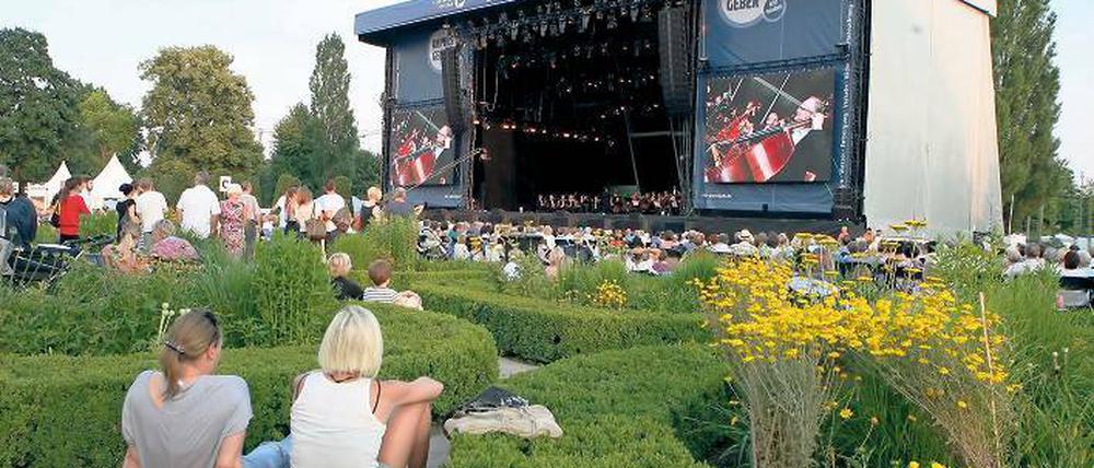 Im Dreivierteltakt. Zum Auftakt des Stadtwerkefestes spielte am Freitagabend das Wiener Johann Strauss Orchester beliebte Melodien. Heute geht es mit Rock und Pop weiter.