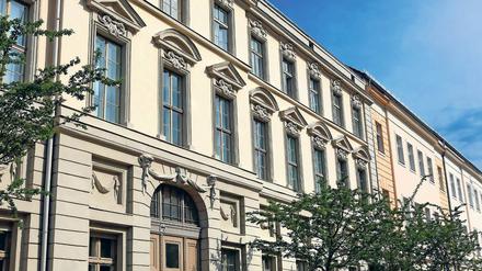 Begehrte Altbauten. In der Potsdamer Altstadt wurde im vergangenen Jahr der höchste Quadratmeterpreis für eine Eigentumswohnung erzielt: Fast 6000 Euro musste der Käufer auf den Tisch legen. Fast überall im Potsdamer Stadtkern erhöhte sich auch der Bodenrichtwert.