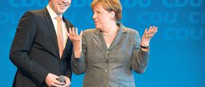 Gegen Zentralismus. Kanzlerin Angela Merkel und CDU-Landeschef Ingo Senftleben (l.) in Prenzlau.