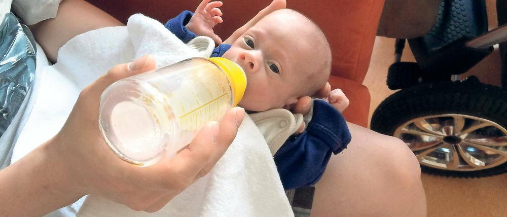 Kleiner Mann. Lucas kam extrem früh zur Welt. Nun konnte er gesund aus dem Klinikum entlassen werden.
