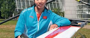 Hat fleißig trainiert in Potsdam. Die zweifache WM-Bronzemedaillengewinnerin Duan Jingli absolvierte mit Chinas RuderOlympiamannschaft ein mehrwöchiges Trainingslager am und auf dem Templiner See.