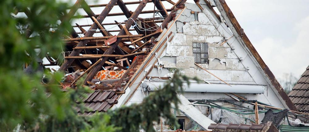 Zu einem Unwetter mit schweren Schäden kam es am Sonntag in Minden. Der Deutsche Wetterdienst vermutet einen Tornado.