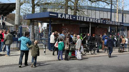 Am Freitag wurden in Babelsberg Nulldrei-Fans von Hooligans angegriffen.