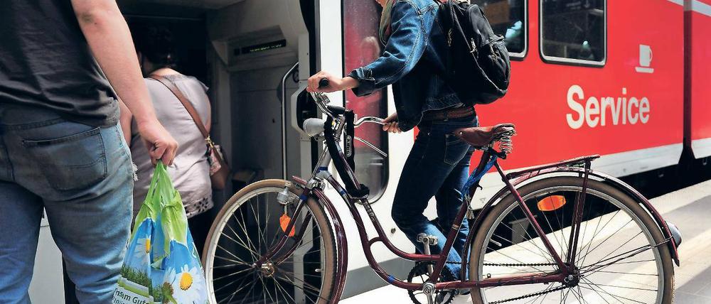 Umbau auf Probe. Es soll einfacher werden, mit dem Fahrrad in Regionalzügen zu reisen – dank neuer Abteile.