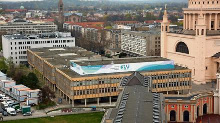 Noch mit FH und Staudenhof.
