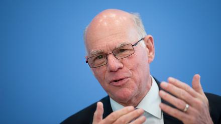 Bundestagspräsident Norbert Lammert (CDU) hält an der Uni Potsdam einen Vortrag.