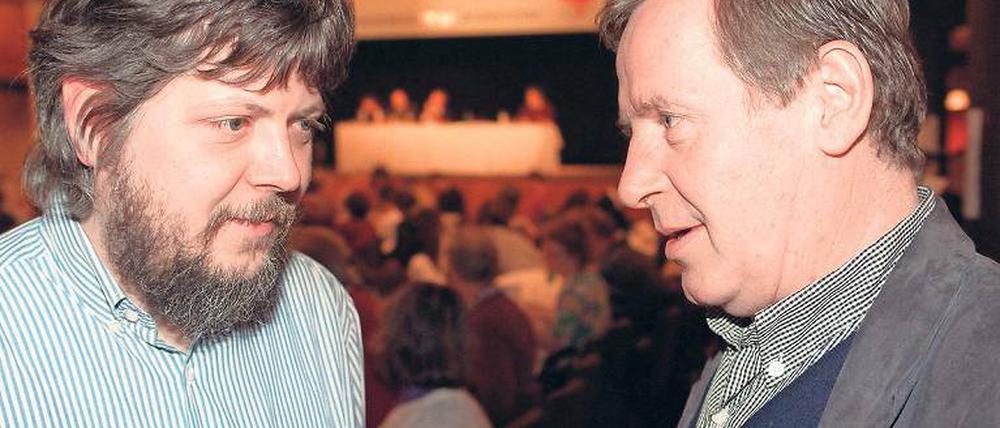 Ganz am Anfang. Brandenburgs Justizminister Helmuth Markov (l.) wurde 1993 zum Vorsitzenden des brandenburgischen PDS-Landesverbandes gewählt.