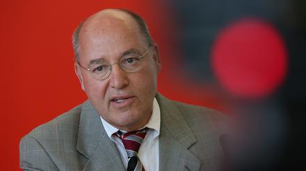 Selbst Gregor Gysi wurde angefragt, neuer Justizminister Brandenburgs zu werden. "Mit 68 tue ich mir das nicht mehr an", sagte er.