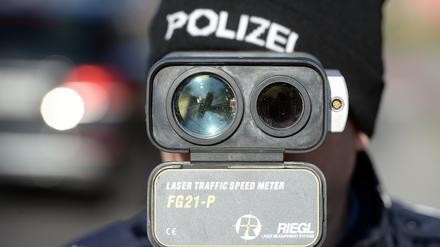 Der Blitz-Marathon wurde bundesweit durchgeführt. Hier eine Aufnahme von einer Messstelle in Kleinmachnow am 21. April.
