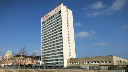 Das Mercure-Hotel soll langfristig abgerissen werden. Die Initiatoren des Bürgerbegehrens wollen das verhindern.