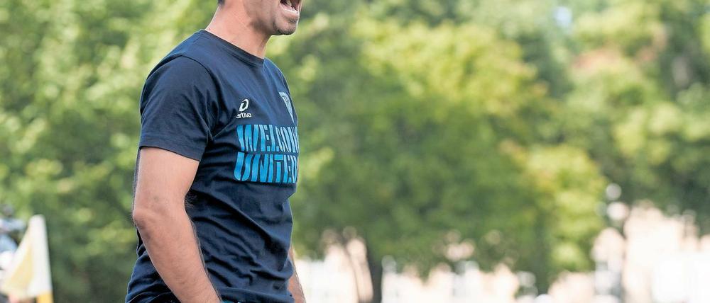 Zahirat „Hassan“ Juseinov, Co-Trainer der Flüchtlingsmannschaft "Welcome United 03".