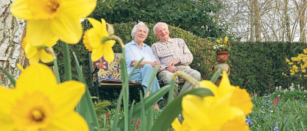 Ein Garten macht glücklich. Sagen Christa und Konrad Näser. Zusammen sind sie 162 Jahre alt und arbeiten täglich in ihrem Paradies. Am Sonntag empfangen sie Besuch.