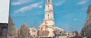 Bis Juni 2020 muss der Turm der Garnisonkirche stehen, andernfalls verfällt die Baugenehmigung. Um das zu schaffen, müsste 2017 Baustart sein. Diese Montage, die in der Breiten Straße steht, zeigt, wie der Turm sich ins Stadtbild fügen würde.