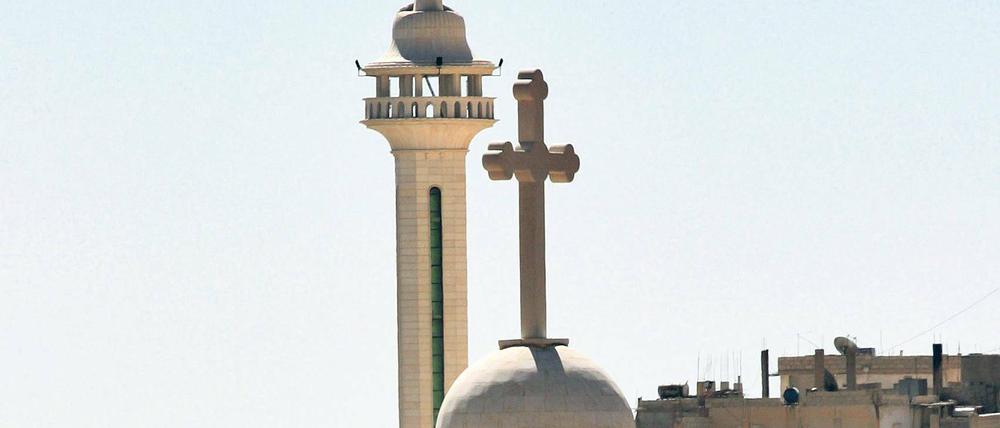 Gute Nachbarschaft. Maalula, nordöstlich von Damaskus, ist die einzige Stadt in Syrien mit einer christlichen Mehrheit in der Bevölkerung. Dort stehen Kirchen direkt neben Moscheen.