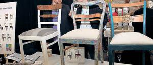 Aufgemöbelt. "Vintage - vom Stuhl aufwärts/Tuschel &amp; Fiedler" aus Berlin bei der Kreativmesse im Waschhaus.