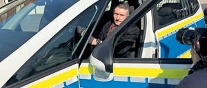 Ein Einsatz: Innenminister Schröter im neuen Streifenwagen.