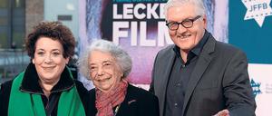 Beistand. Außenminister Frank-Walter Steinmeier mit Festivalleiterin Nicola Galliner (l.) und Zeitzeugin Margot Friedländer bei der Eröffnung im vergangenen Jahr.