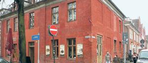 Existenz bedroht? Die Milieukneipe La Leander in der Benkertstraße ist der wohl bekannteste Treff für homosexuelle Potsdamer  in der urigen Bar sind aber auch Heteros willkommen. Jetzt fürchten die Kneipenbetreiber um ihre Zukunft in dem Haus.