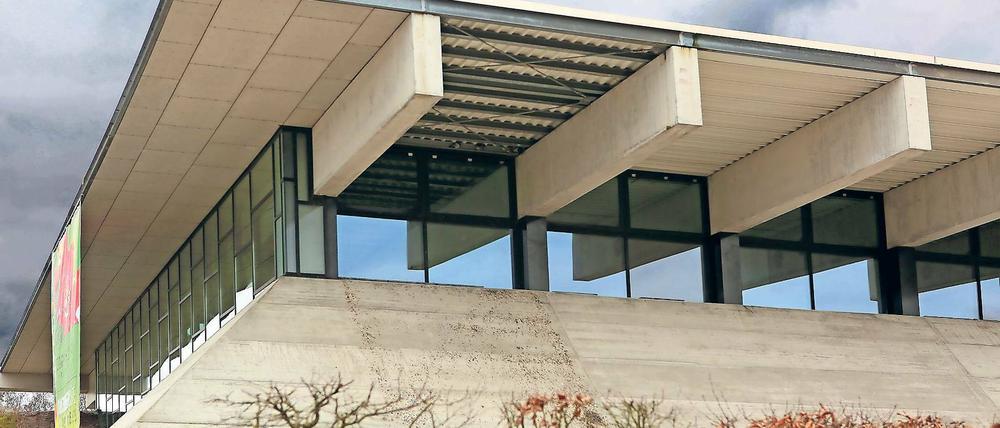Patsche am Park. Die Biosphäre kostet die Stadt Millionen – doch auch ihr Umbau zu einer Schule wäre teuer.
