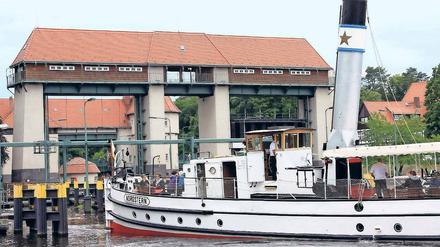 Floß statt Dampfer. Besucher des Schleusenfestes sollen aktiver werden.