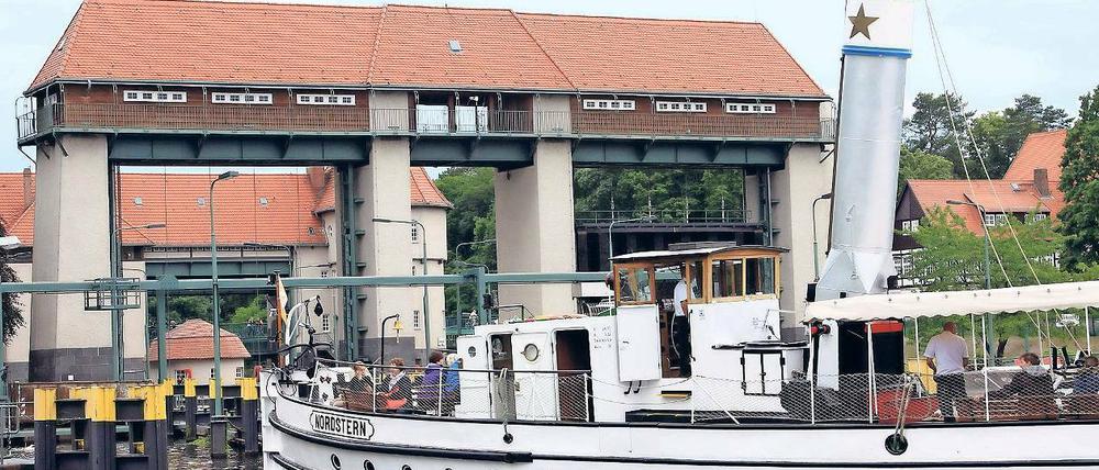 Floß statt Dampfer. Besucher des Schleusenfestes sollen aktiver werden.