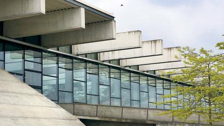 Bleibt stehen. Die 2001 eröffnete Biosphäre soll nicht abgerissen werden. Darauf hat die Stadtpolitik sich festgelegt. Nun wird die Halle vielleicht eine Schule.