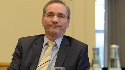 Der frühere brandenburgische Ministerpräsident und zeitweilige Flughafen-Aufsichtsratschef Matthias Platzeck (SPD) äußerte sich im Untersuchungsausschuss zum neuen Hauptstadtflughafen.