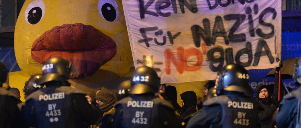 1000 Polizisten waren in der vergangenen Woche im Einsatz. Auch am 24. Februar ist ein Großaufgebot der Polizei geplant.