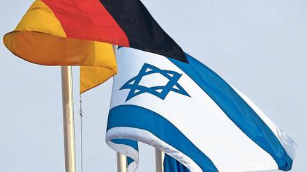 Ein Glücksfall. Vor gut 50 Jahren wurden die diplomatischen Beziehungen zwischen Deutschland und Israel aufgenommen. Das nicht immer ungetrübte Verhältnis ist eine historische Errungenschaft, auf die Deutschland stolz sein könne, meint Susan Neiman.