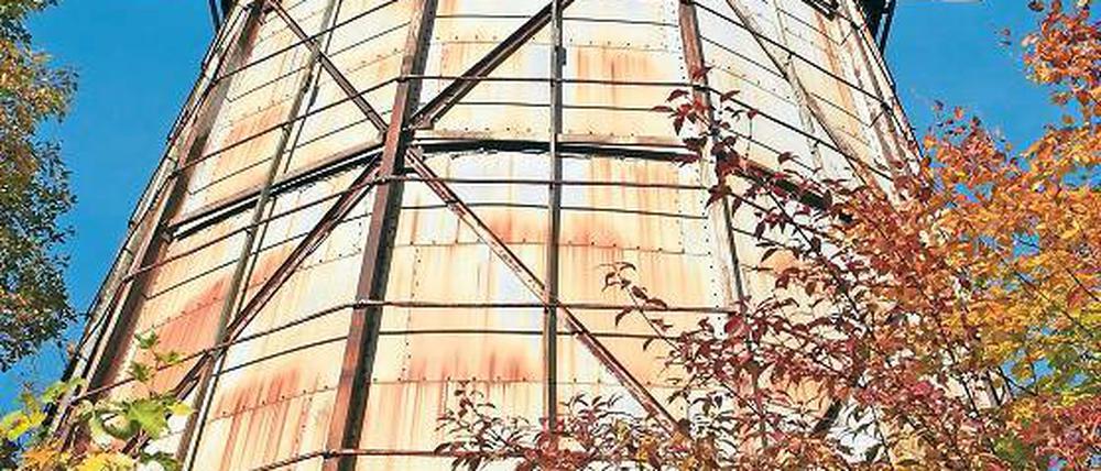 Einsturzgefahr auf dem Telegrafenberg. Der Helmertturm ist eine Ruine.