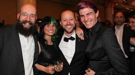 Das Team von "Love Steaks": Regisseur Jakobs Lass, Drehbuchautorin und Produzentin Ines Schiller, Produzent Fabian Gasmia und Musiker und Produzent Golo Schultz.
