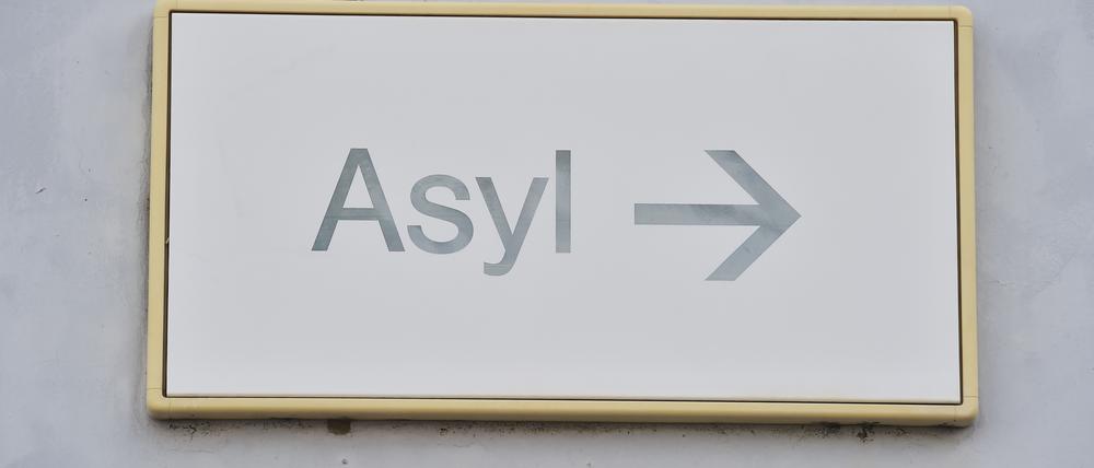 60 Aslybewerber sollen bald in der David-Gilly-Straße untergebracht werden. Anwohner kritisierten, dass sie in die Planungen der Stadt nicht einbezogen waren.