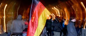Nachdem sich die Pogida-Anhänger drei Mal in der Potsdamer Innenstadt versammelt haben (s. Foto), ging es in der vergangenen Woche zum Schlaatz. Am 10. Februar treffen sich die Pogida-Teilnehmer am Bahnhof Rehbrücke.