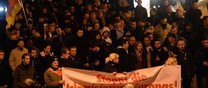 Bis zu 150 Pogida-Teilnehmer liefen am 27. Januar durch die Potsdamer Innenstadt.