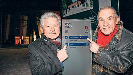 Olympia-Gewinner. Turner Peter Weber (l.) und Kanute Jürgen Eschert.