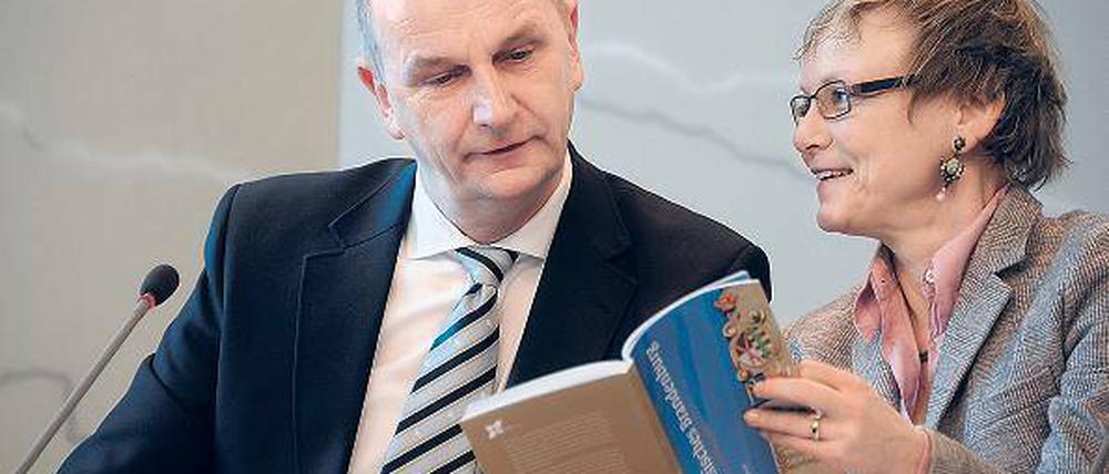 Durchsetzungsstark. Sabine Kunst mit Regierungschef Dietmar Woidke.