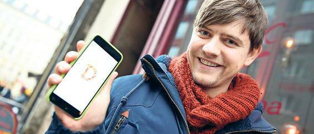 Bis 2013 studierte Daniel Taschik in Potsdam am Hasso-Plattner-Institut. Danach gründete er eine Firma und entwickelte die Videoapp Dubsmash. Die wird inzwischen weltweit von mehr als 75 Millionen Menschen genutzt.