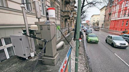Die Luftverschmutzung in der Zeppelinstraße sorgt seit Jahren für Ärger.