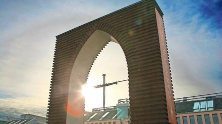 Garnisonkirche. Das Tor steht schon. Zum Rest fehlen noch viele Millionen.