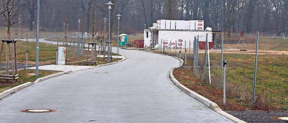 Prominenter Bauherr. Das Erdgeschoss des künftigen Hauses von Oberbürgermeister Jann Jakobs (SPD) am Jungfernsee ist im Rohbau bereits fertig.