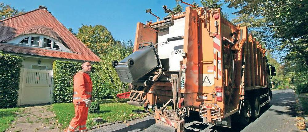 Teurer Müll. Die Abfallentsorgung wird ab diesem Jahr teurer – unter anderem wegen der neuen Biotonnen. Aber auch die Abholung der Restmülltonnen wird deutlich teurer.