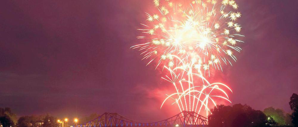 Silvesterstimmung. Ein offizielles Feuerwerk der Stadt gibt es jedoch nicht.