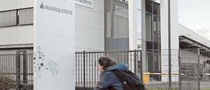 Geschlossen. Das Werk von Magna Steyr neben dem Hauptbahnhof.